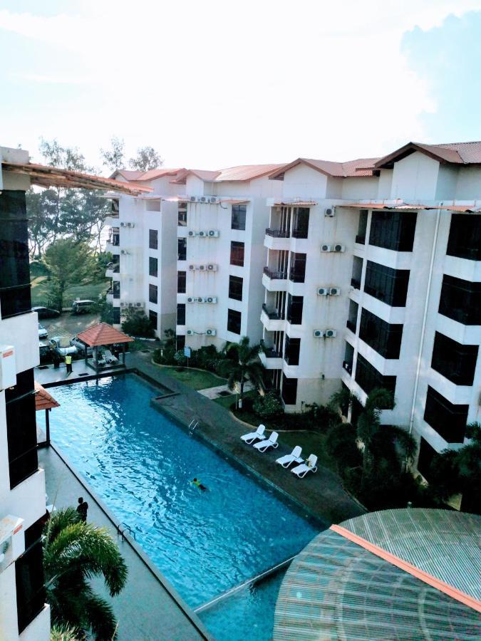 Samsuria Private Beach Front Apartment Kuantan Exterior photo